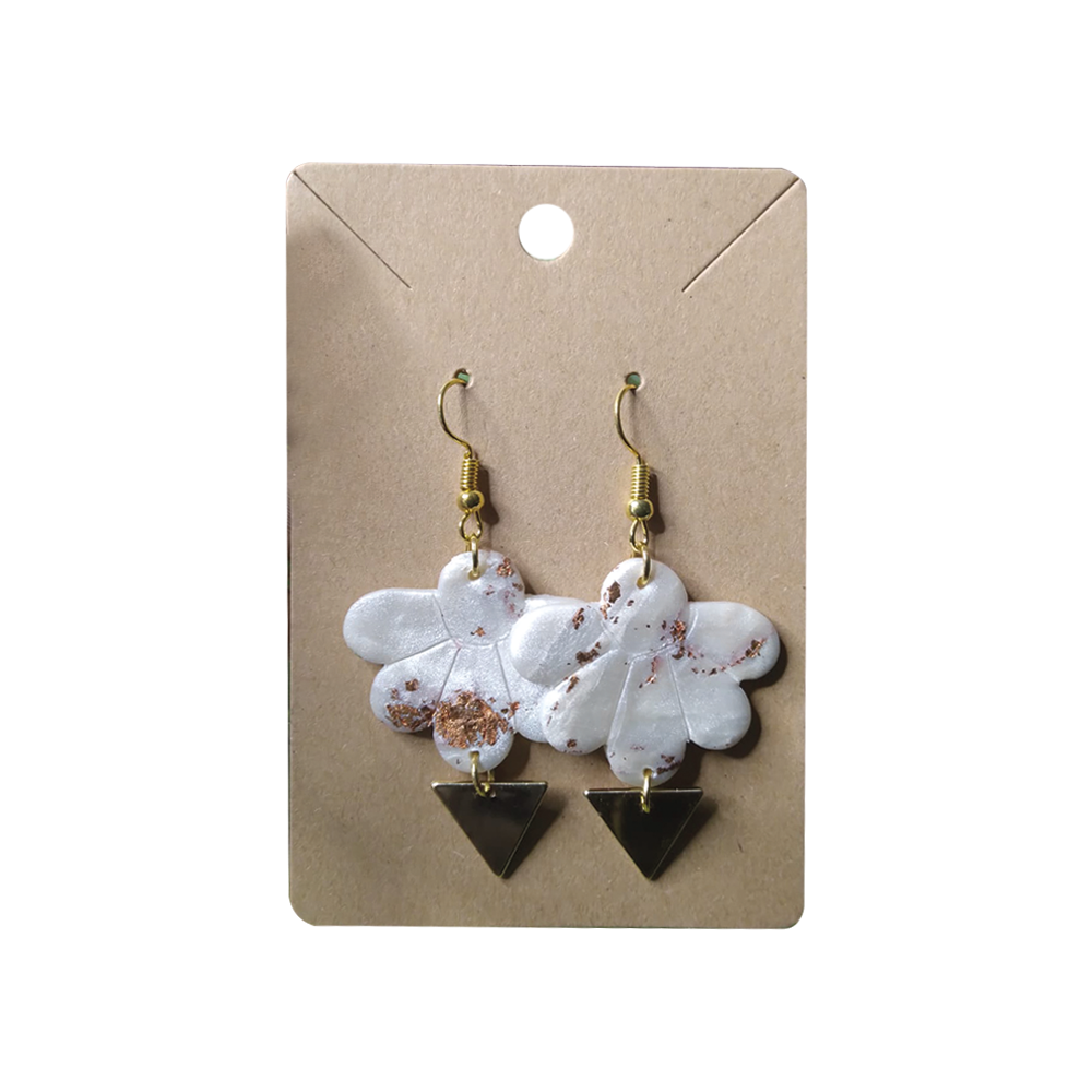 white-and-gold-clover-arrow-alt-sku-029